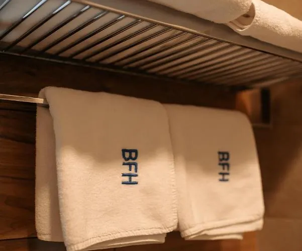 Bfamilyhouse 木屋 布克维