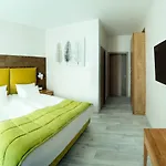 Bfamilyhouse Chalet
